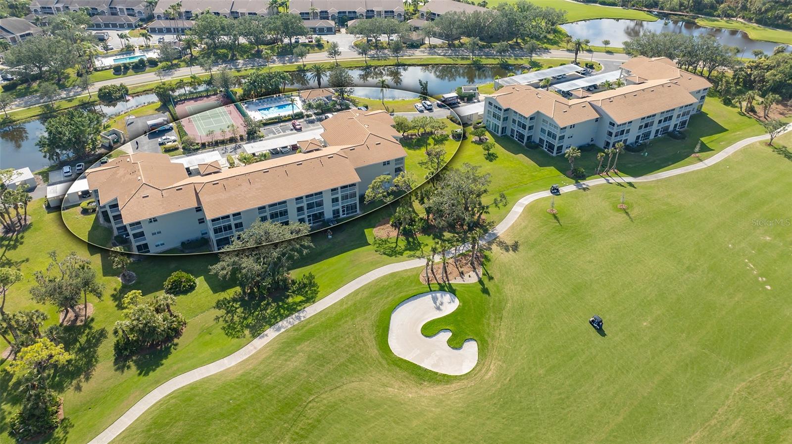 Image 5 of 38 For 9610 Club South Circle 4302