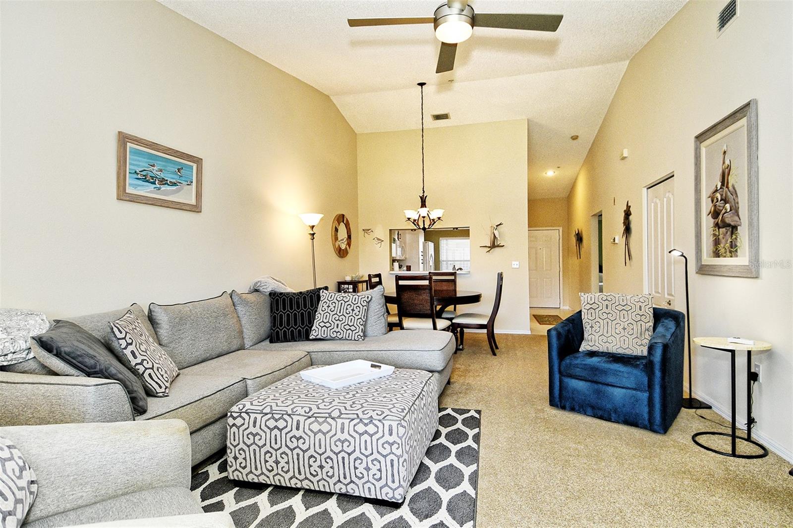 Image 8 of 38 For 9610 Club South Circle 4302