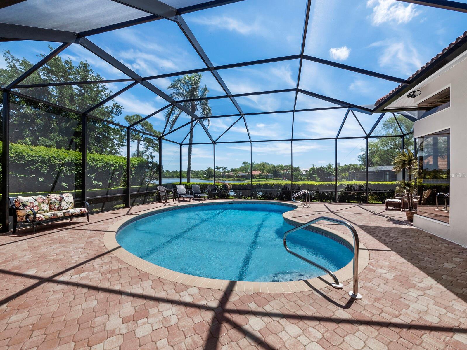 Image 16 of 56 For 8615 Woodbriar Drive