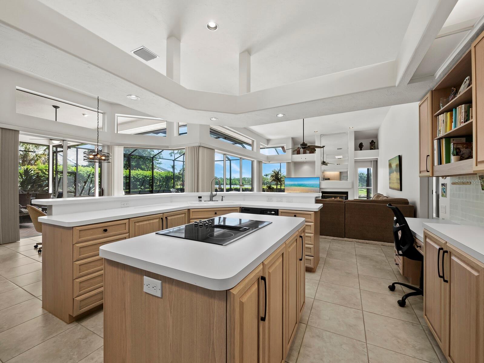 Image 19 of 56 For 8615 Woodbriar Drive