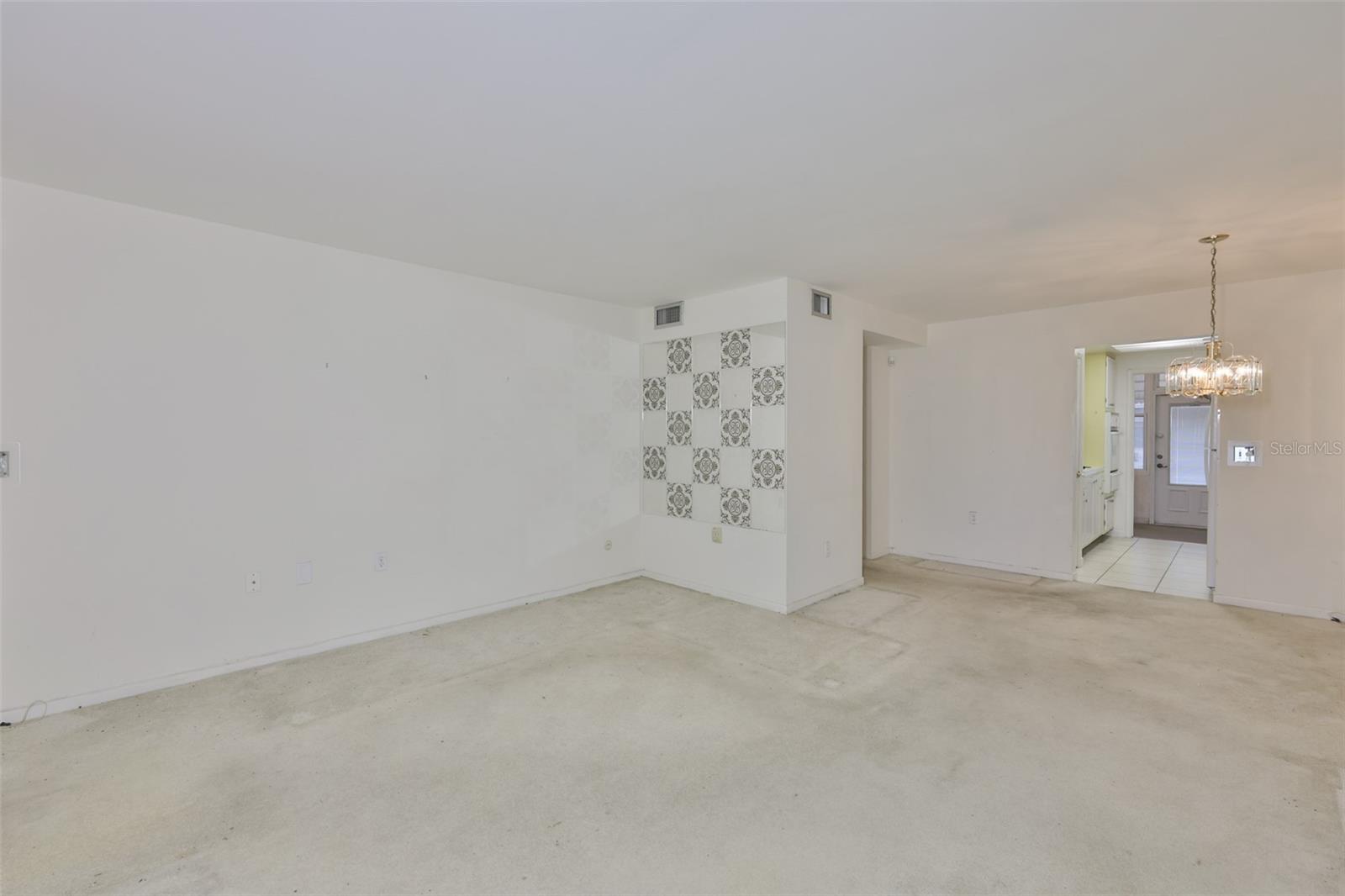 Image 11 of 33 For 6100 21st Street N 9