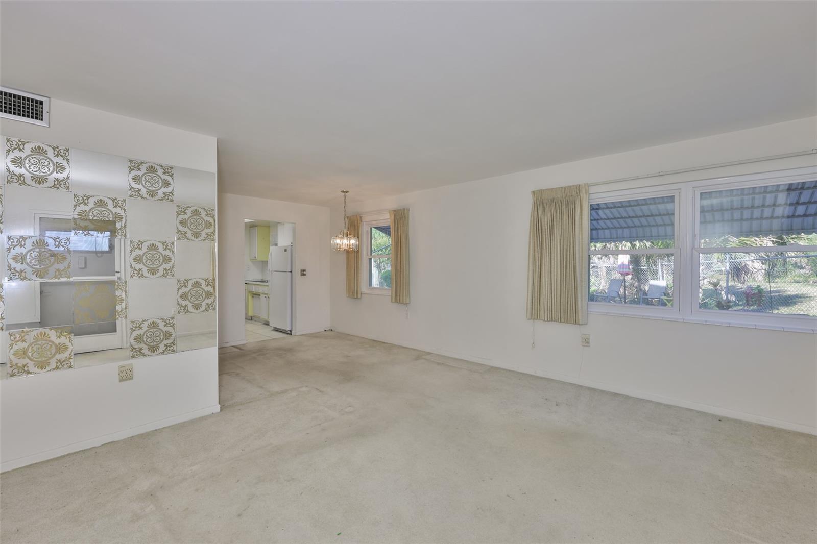 Image 14 of 33 For 6100 21st Street N 9