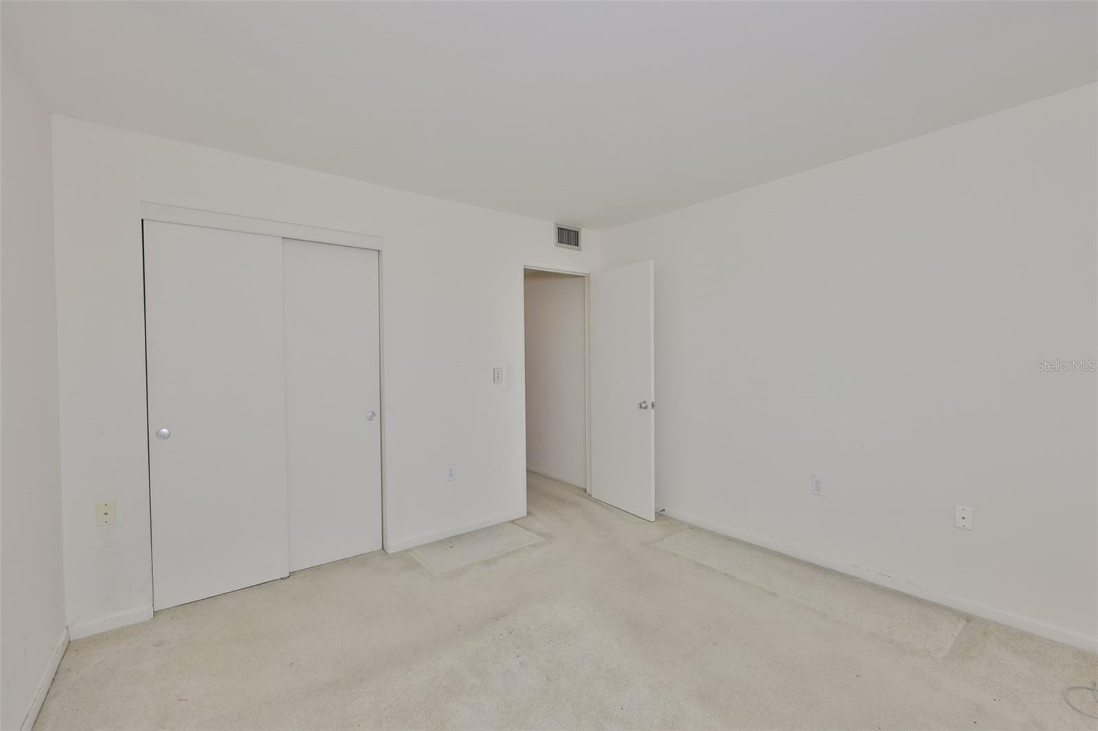 Image 20 of 33 For 6100 21st Street N 9