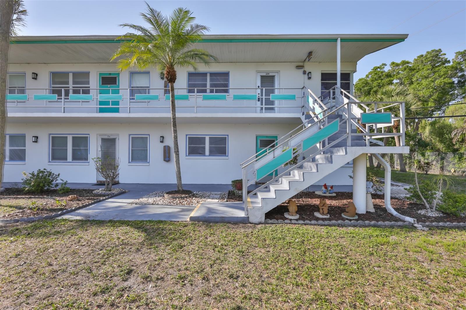 Image 27 of 33 For 6100 21st Street N 9