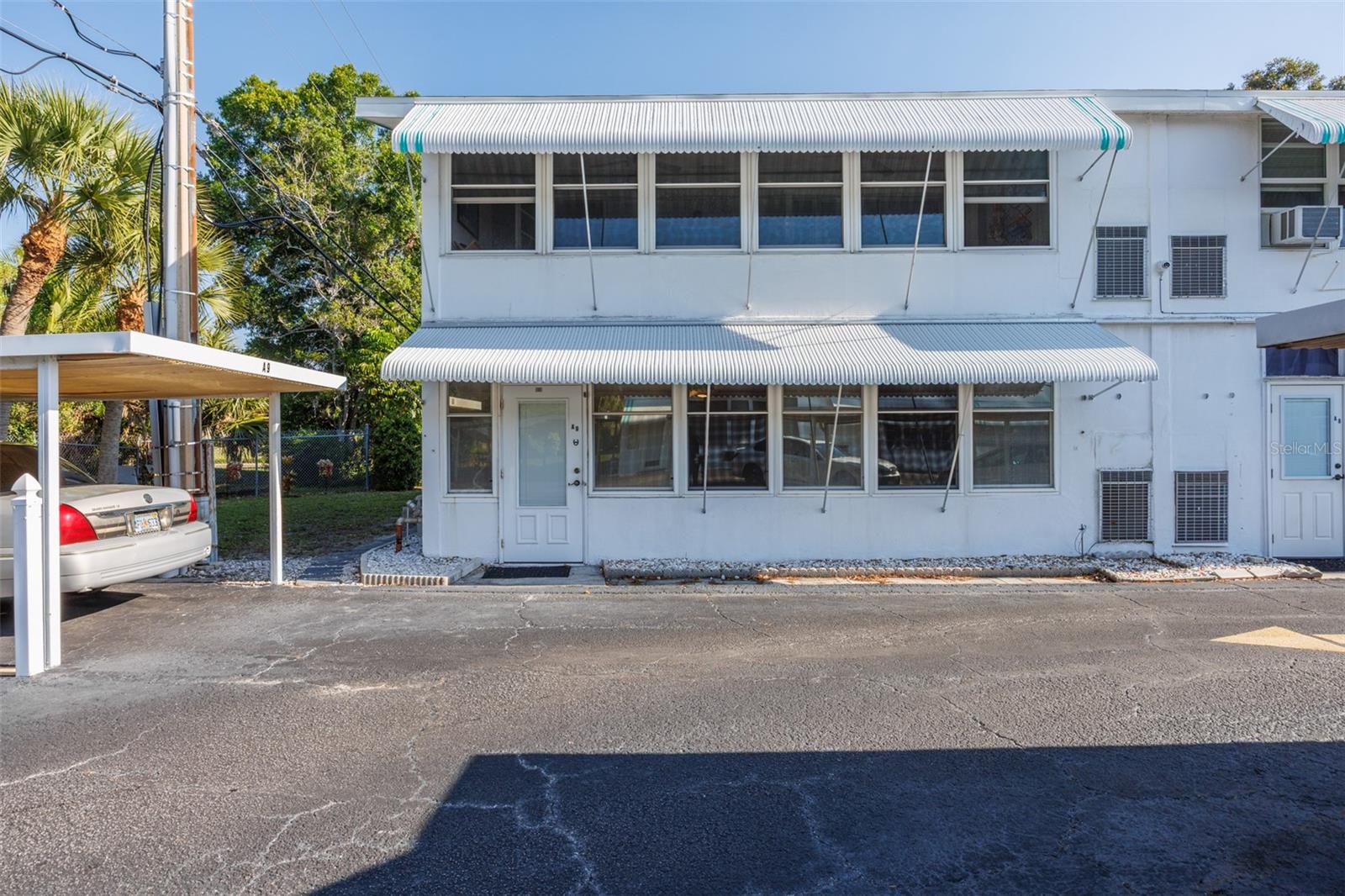 Image 3 of 33 For 6100 21st Street N 9