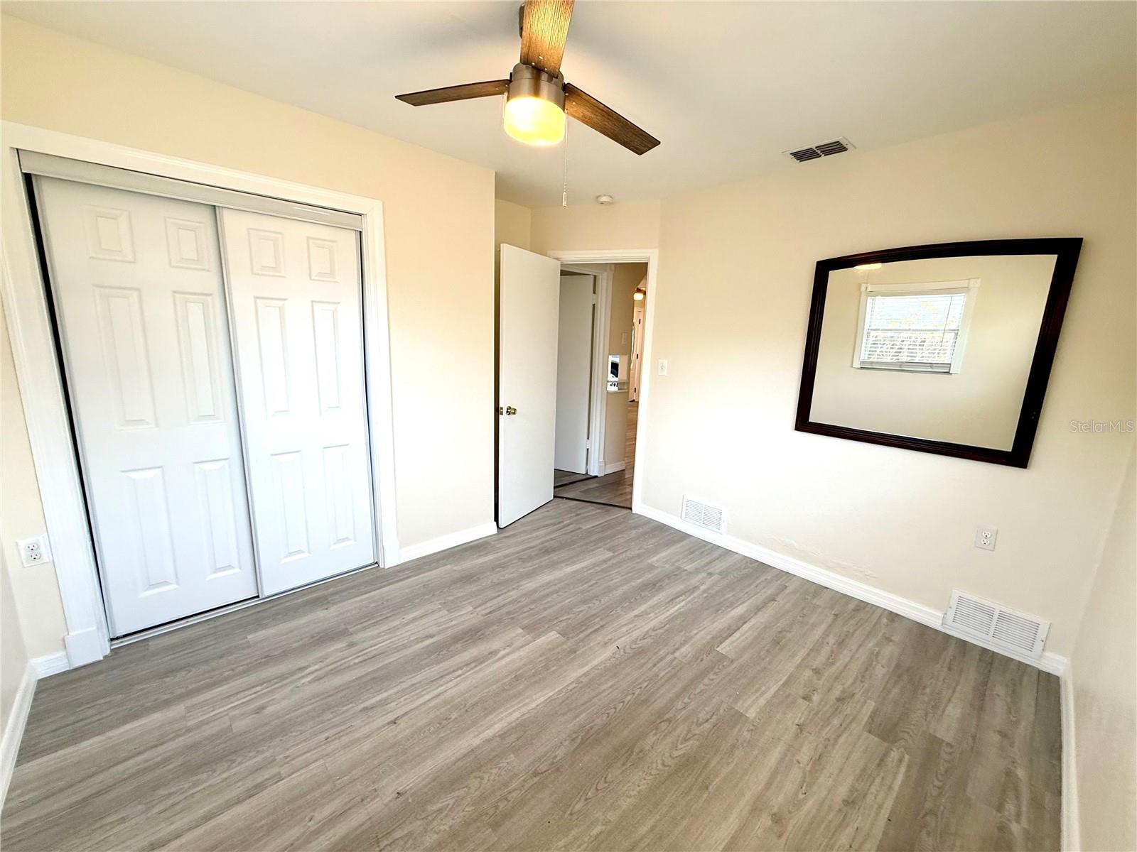 Image 23 of 27 For 2658 Nassau Street