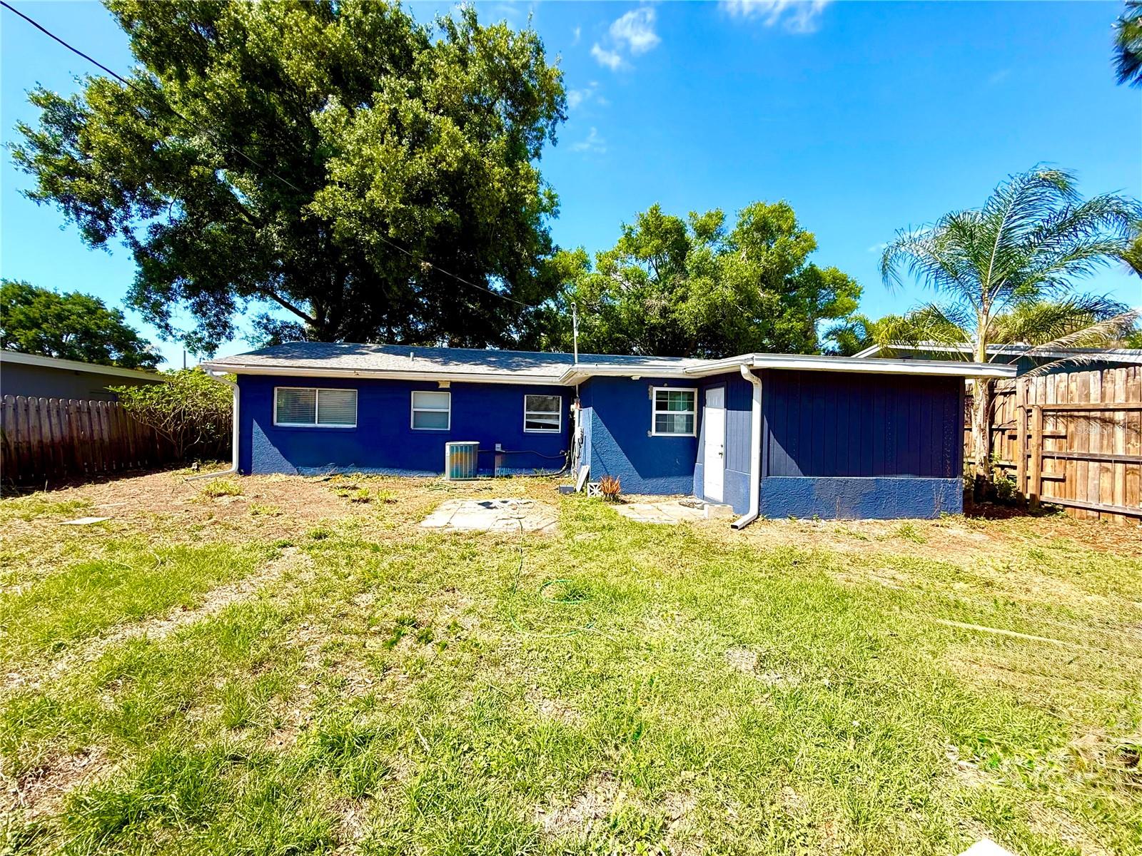 Image 27 of 27 For 2658 Nassau Street