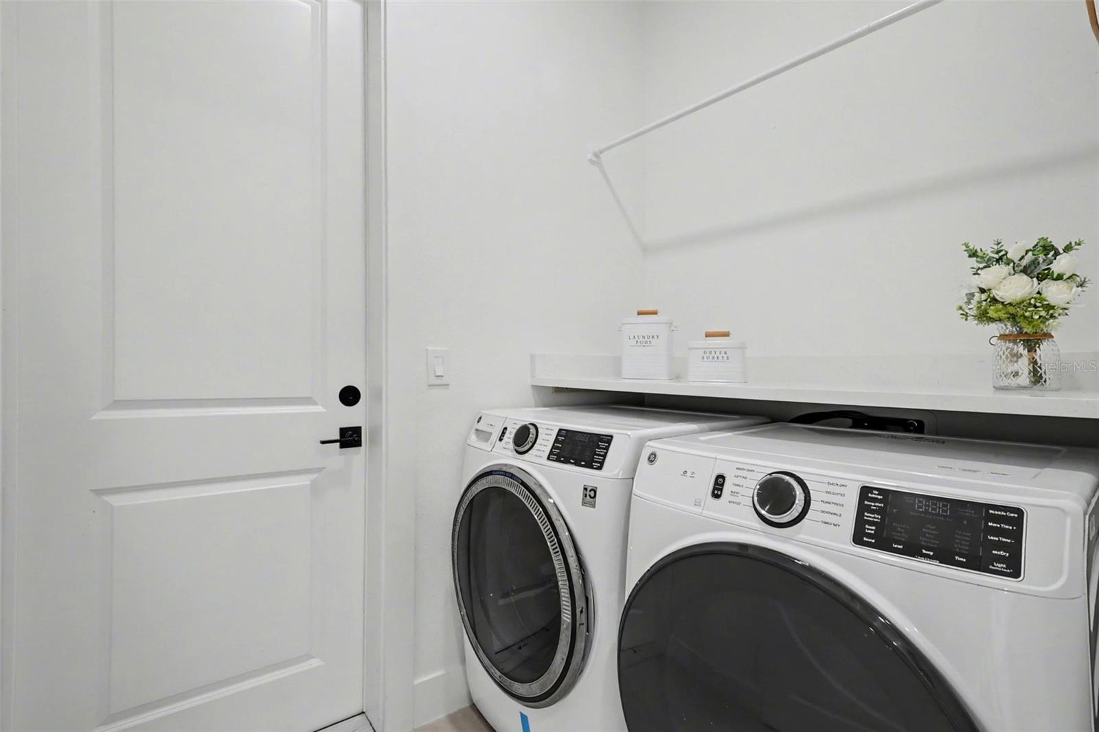 Image 12 of 41 For 1721 2nd Street
