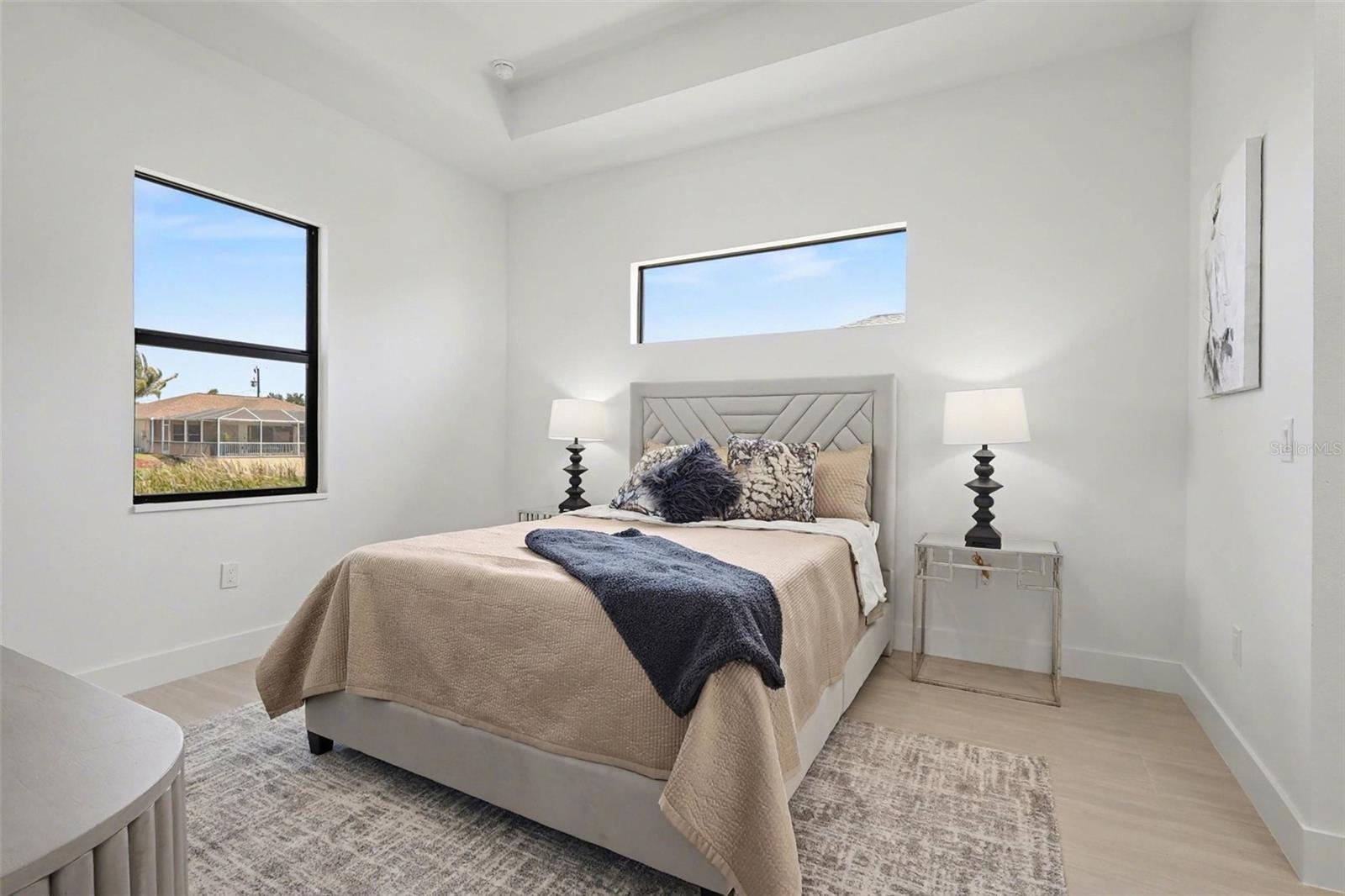 Image 17 of 41 For 1721 2nd Street