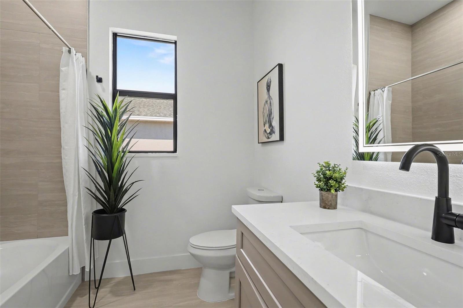 Image 23 of 41 For 1721 2nd Street