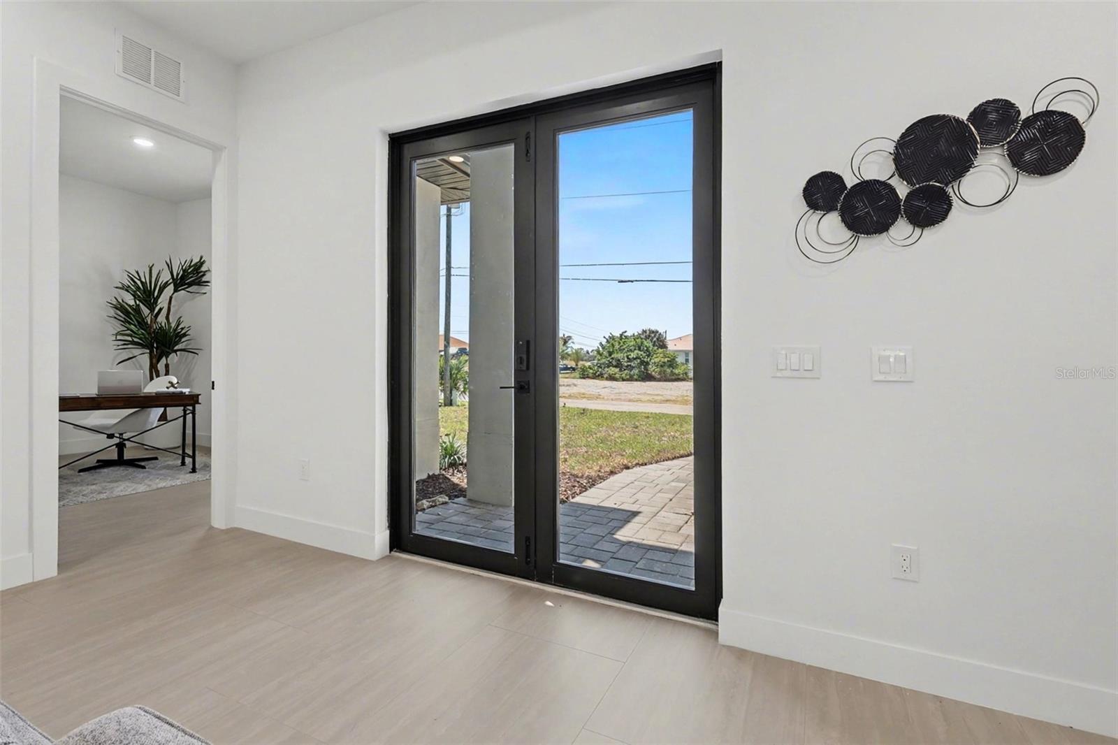 Image 7 of 41 For 1721 2nd Street