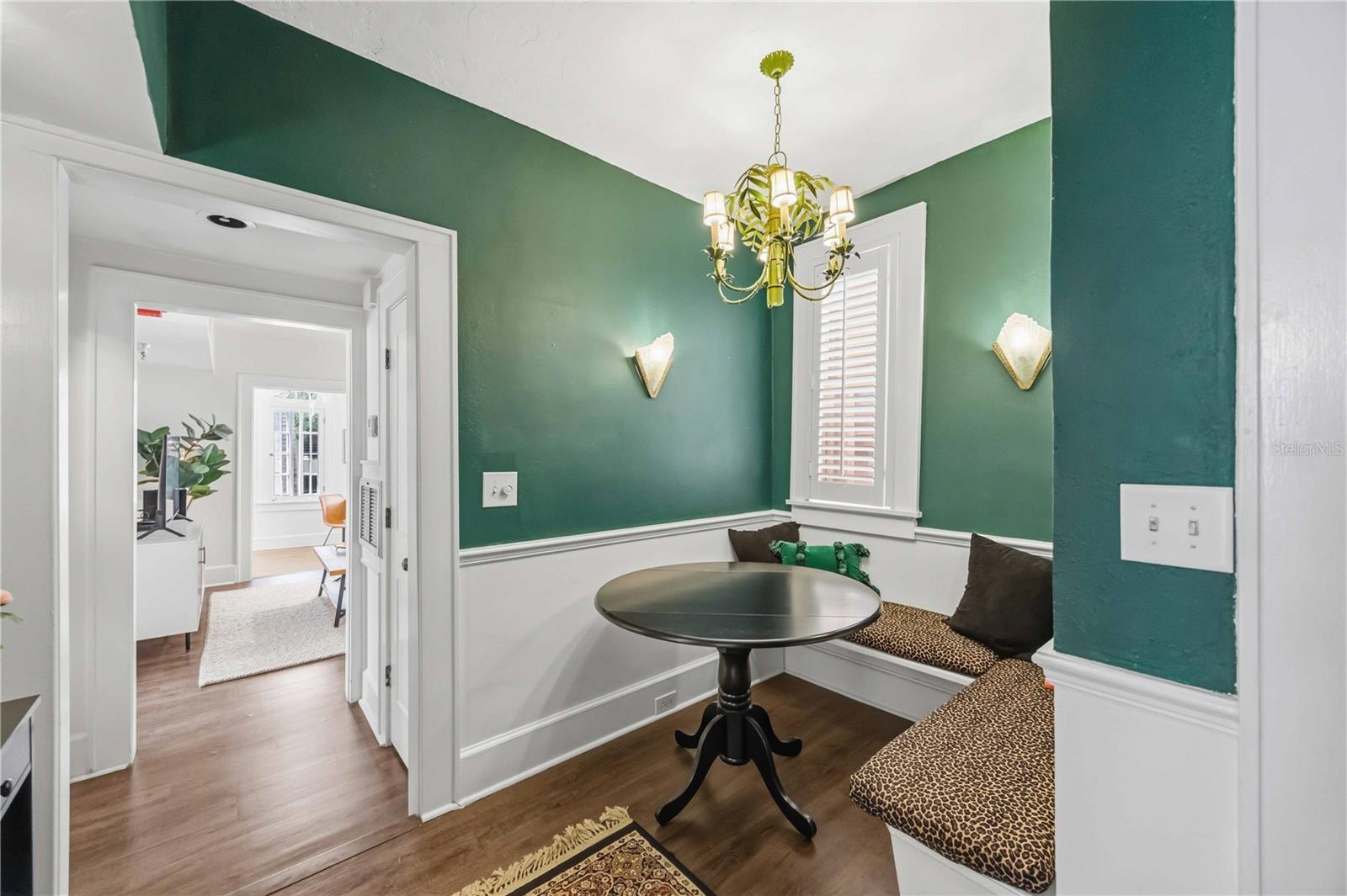 Image 10 of 34 For 1221 Palm Avenue 203