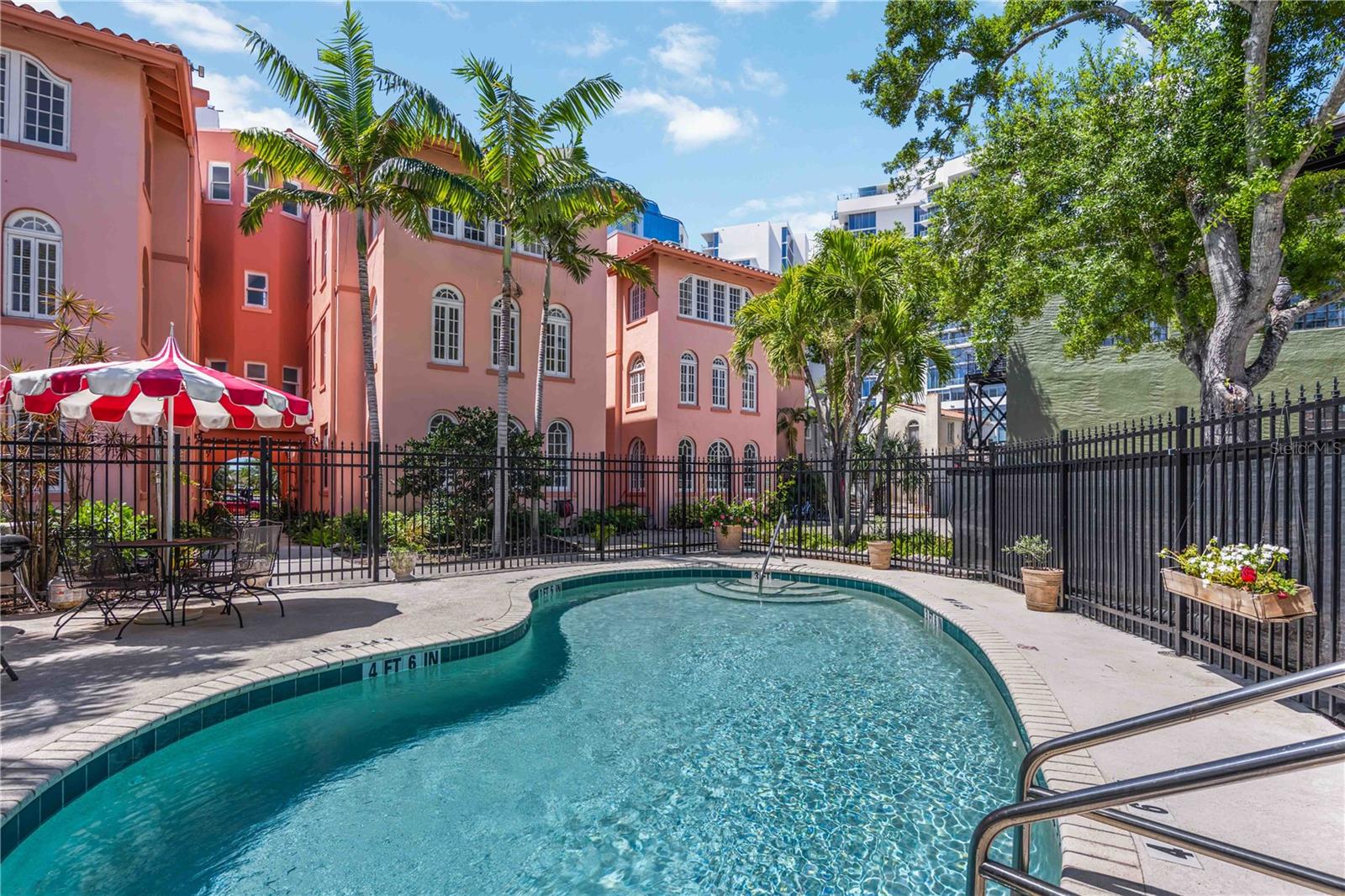 Image 24 of 34 For 1221 Palm Avenue 203