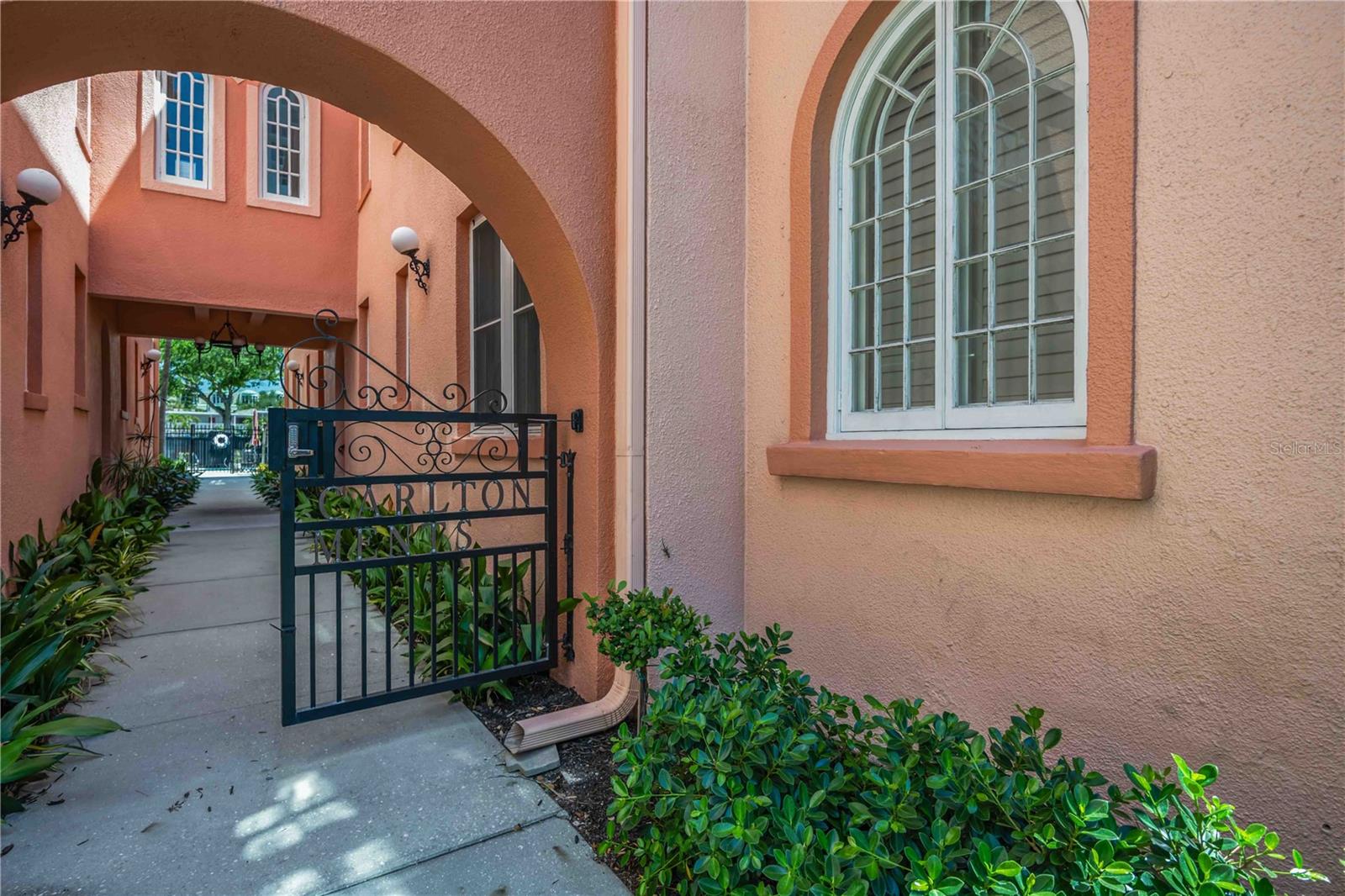 Image 28 of 34 For 1221 Palm Avenue 203