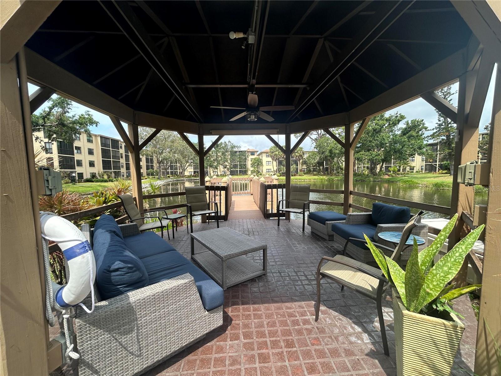 Image 16 of 20 For 515 30th Avenue 405-h