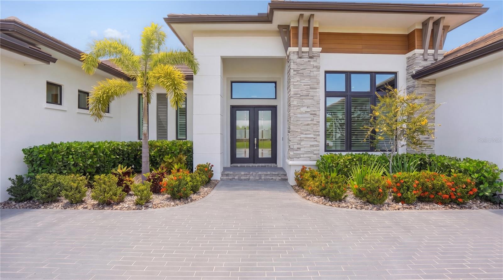 Image 3 of 88 For 1815 Rio Vista Terrace