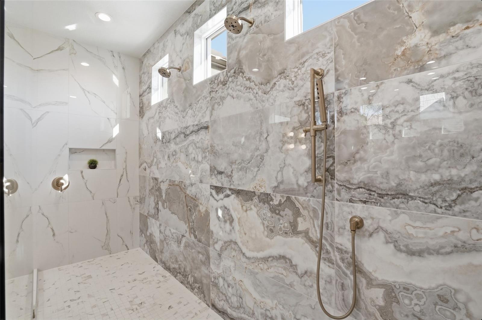 Image 46 of 88 For 1815 Rio Vista Terrace