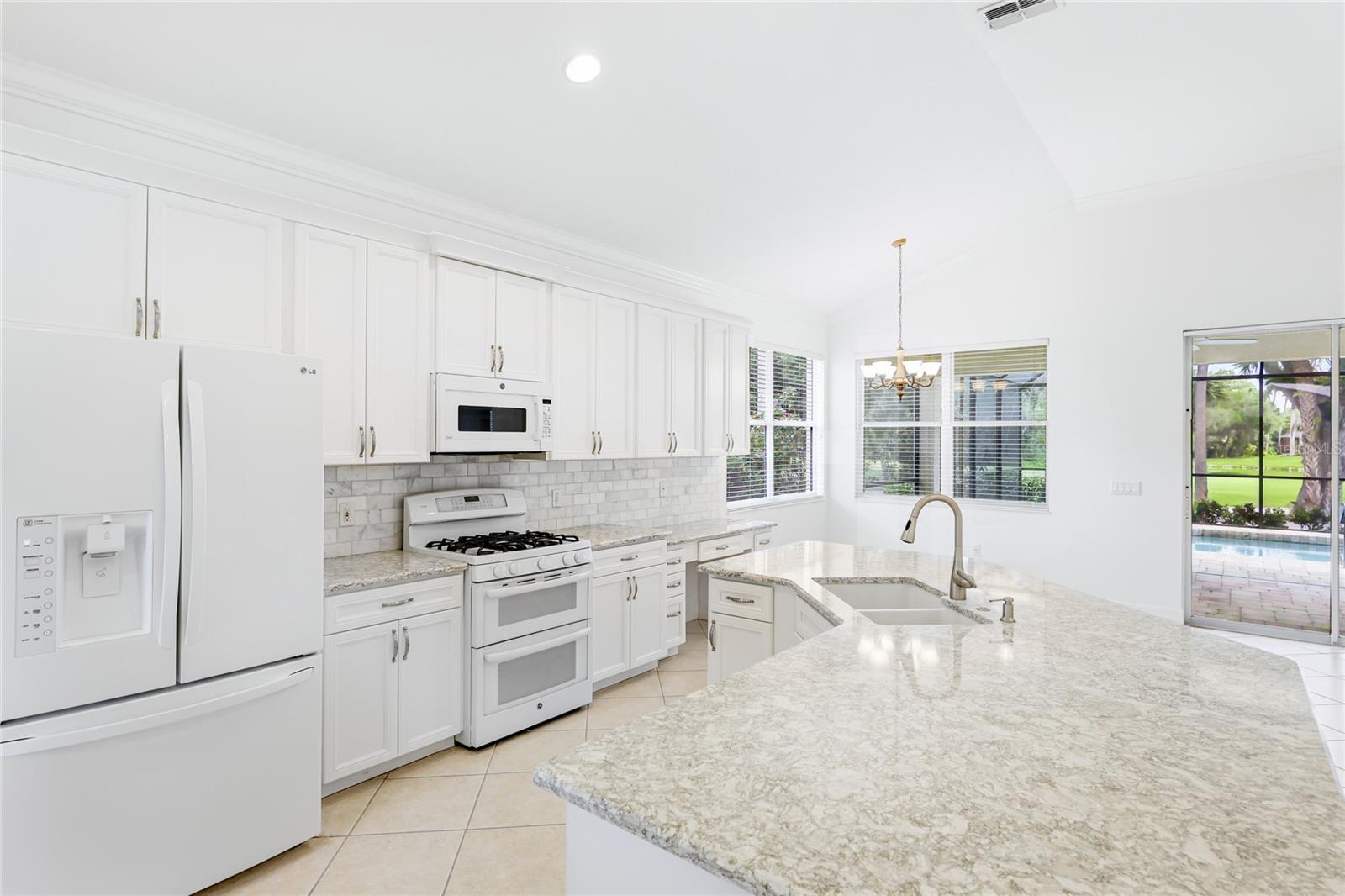 Image 14 of 62 For 711 Foggy Morn Lane