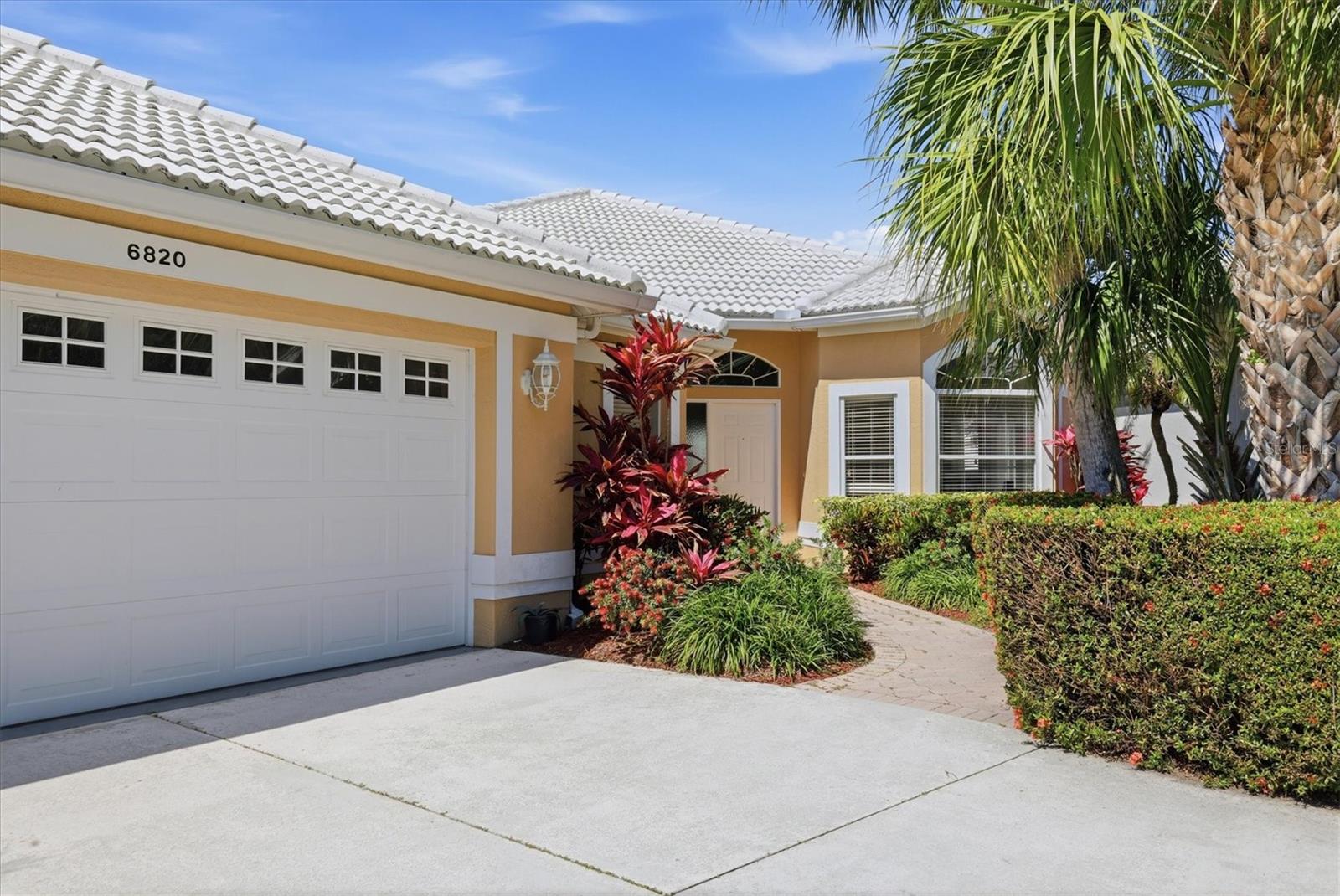 Image 2 of 35 For 6820 Avenida Marbella