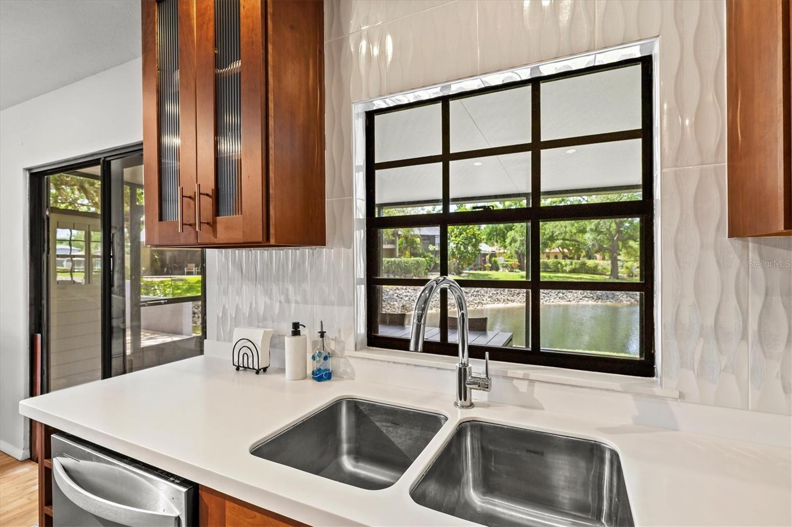 Image 15 of 76 For 4566 Hidden View Place 7