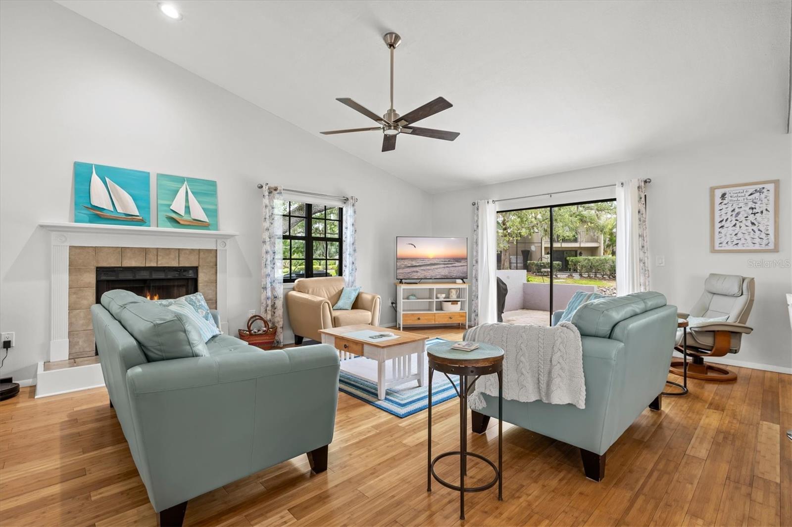 Image 3 of 76 For 4566 Hidden View Place 7