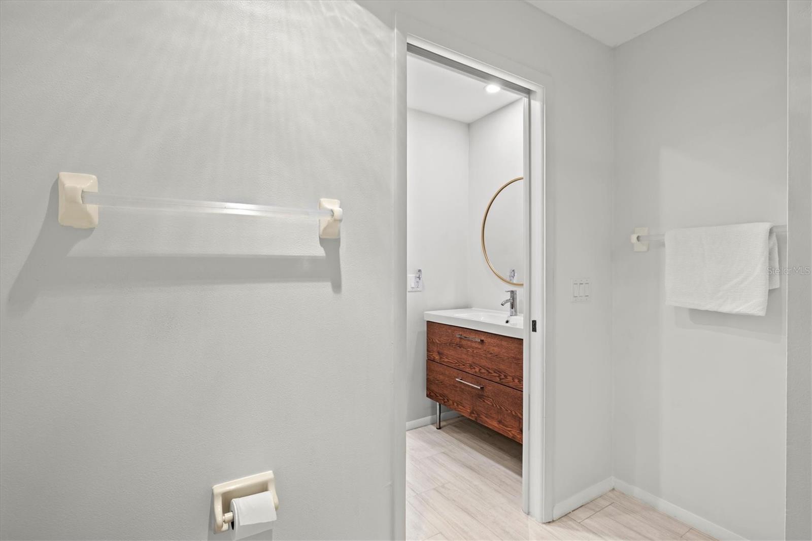 Image 32 of 76 For 4566 Hidden View Place 7