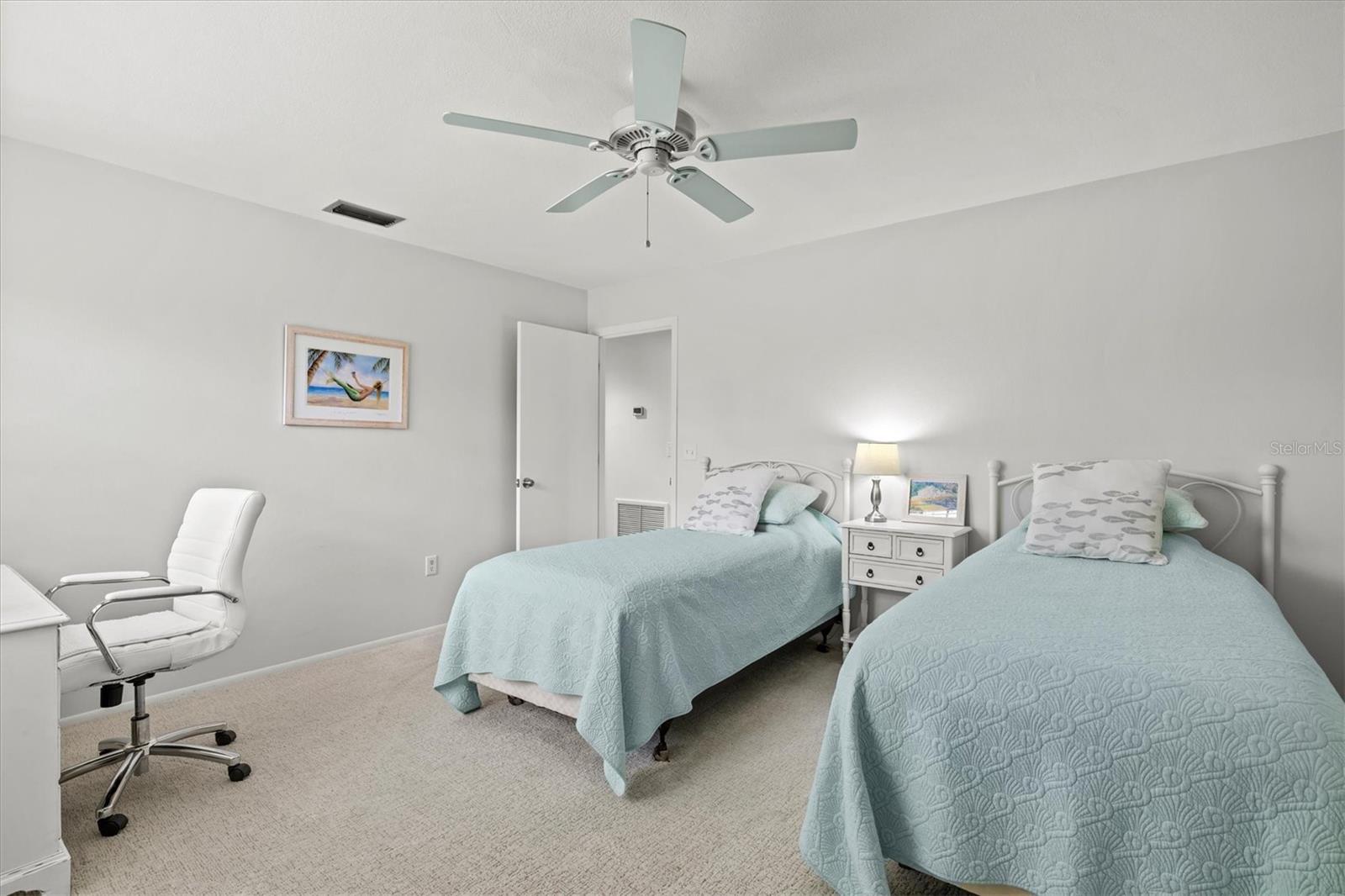 Image 38 of 76 For 4566 Hidden View Place 7