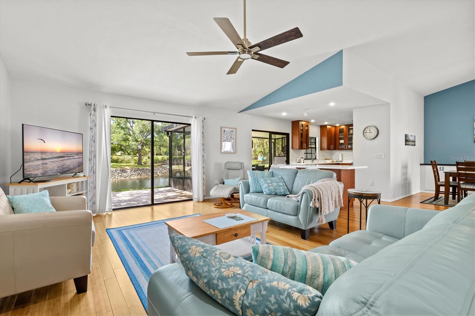 Image 5 of 76 For 4566 Hidden View Place 7