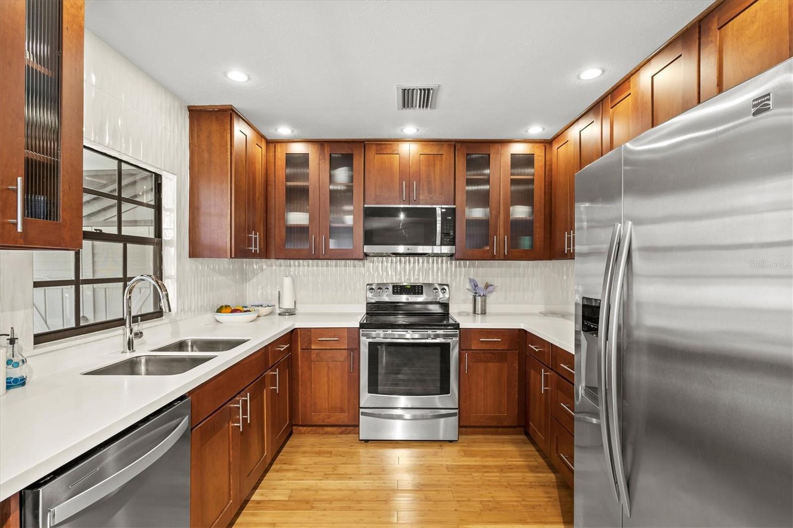 Image 9 of 76 For 4566 Hidden View Place 7