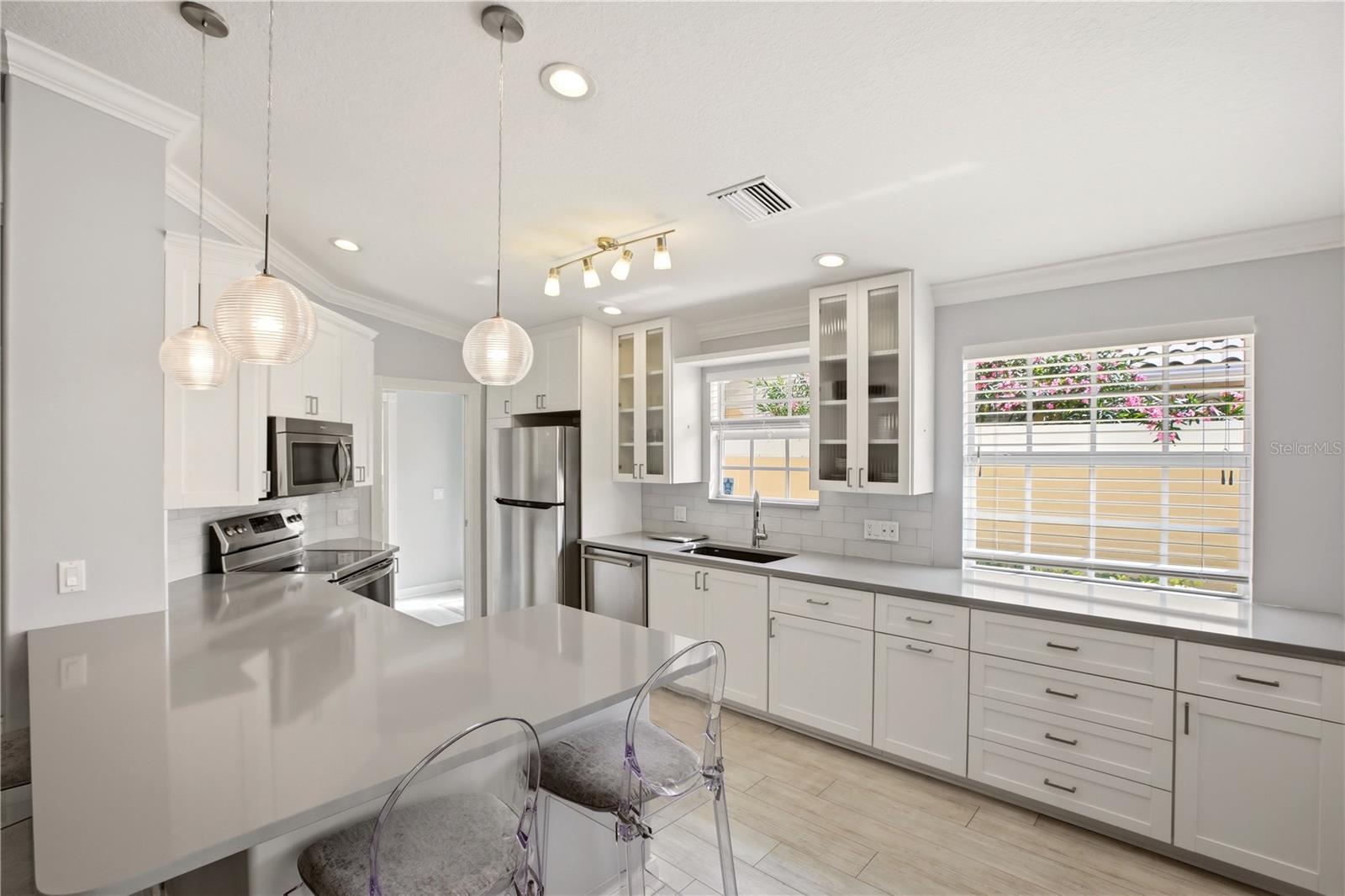 Image 10 of 56 For 7632 Quinto Drive