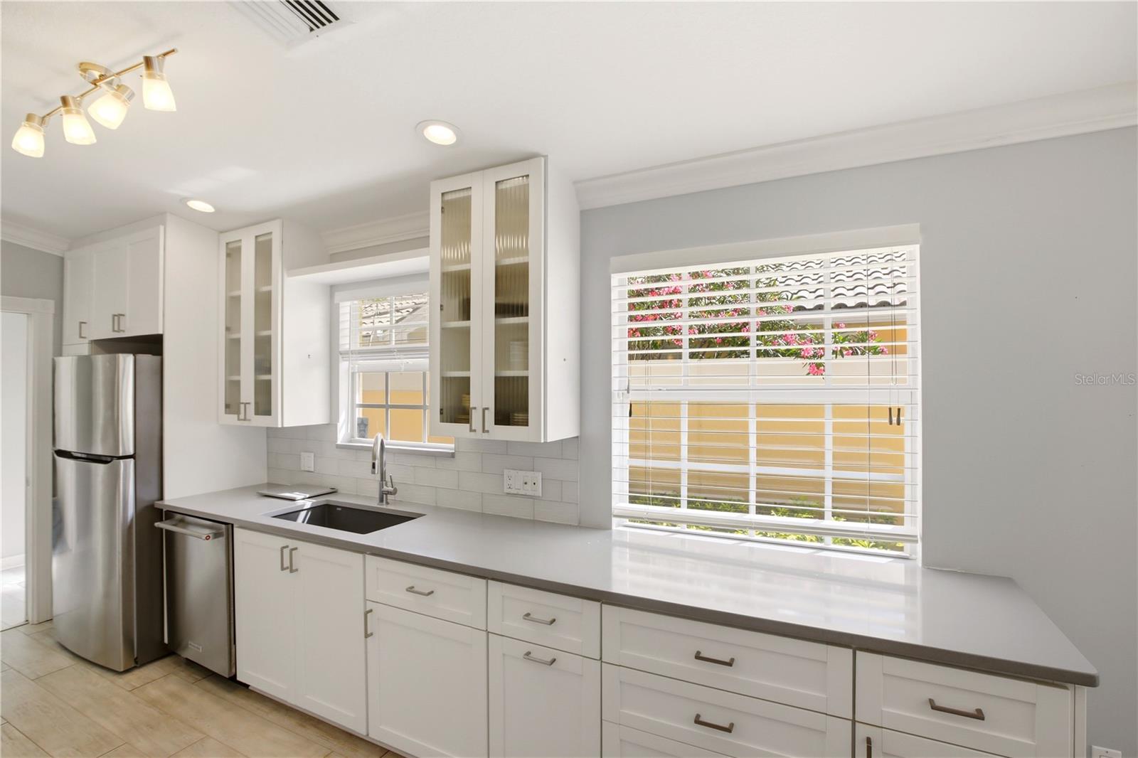 Image 15 of 56 For 7632 Quinto Drive