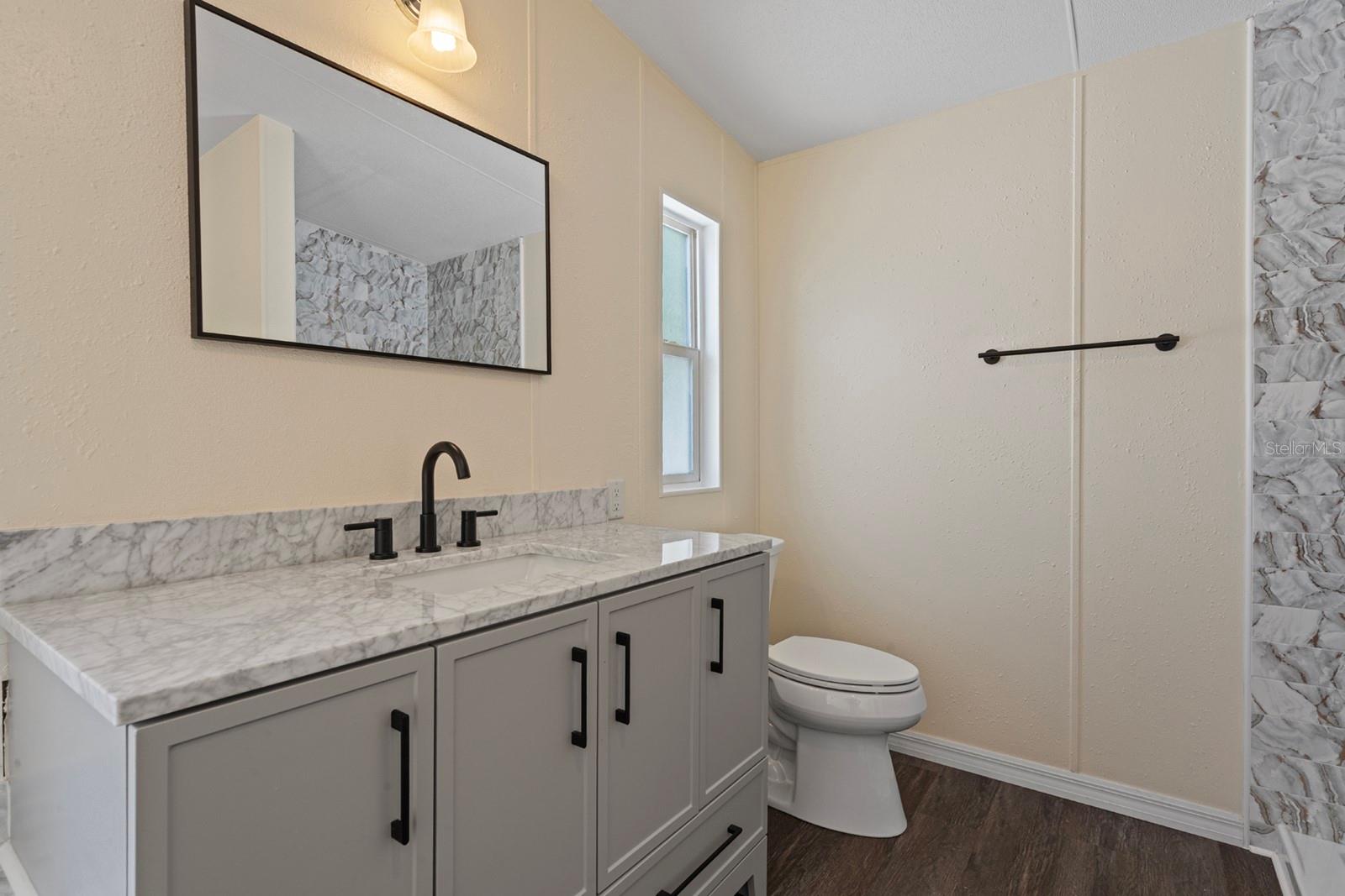 Image 13 of 20 For 3060 Park Circle