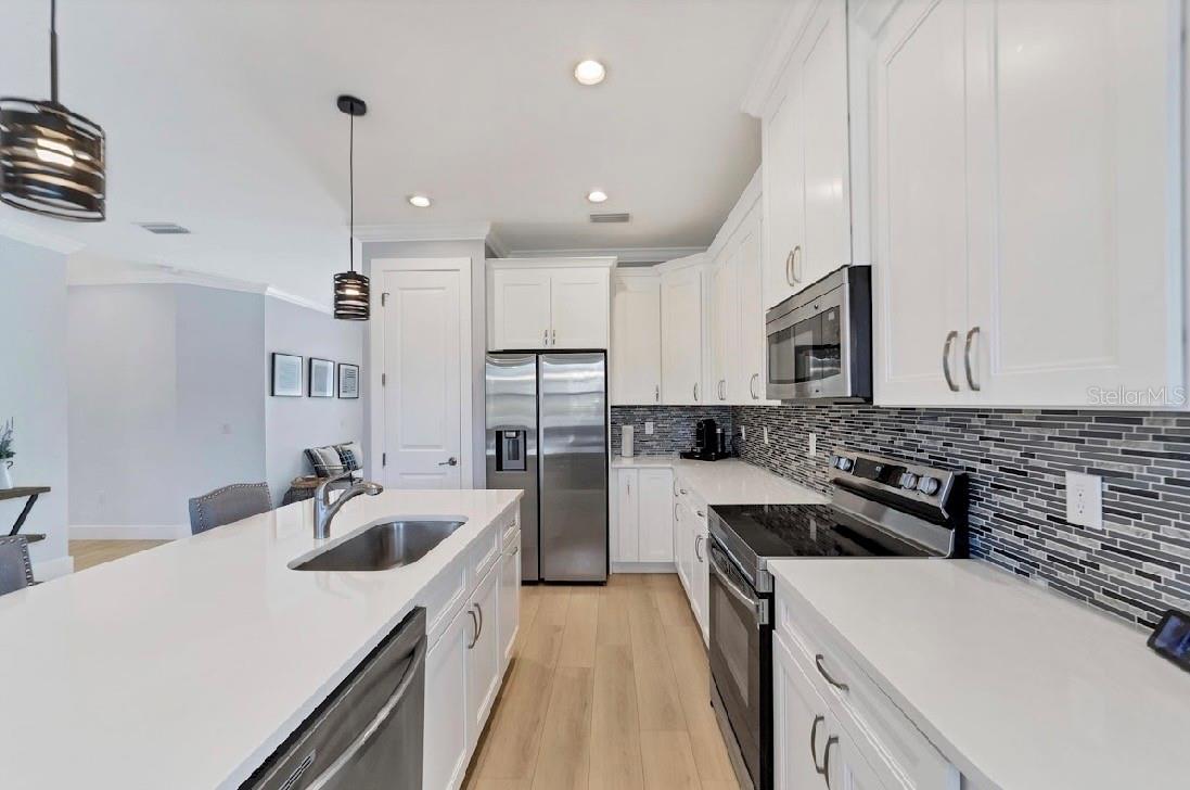 Image 15 of 41 For 7558 Totem Avenue