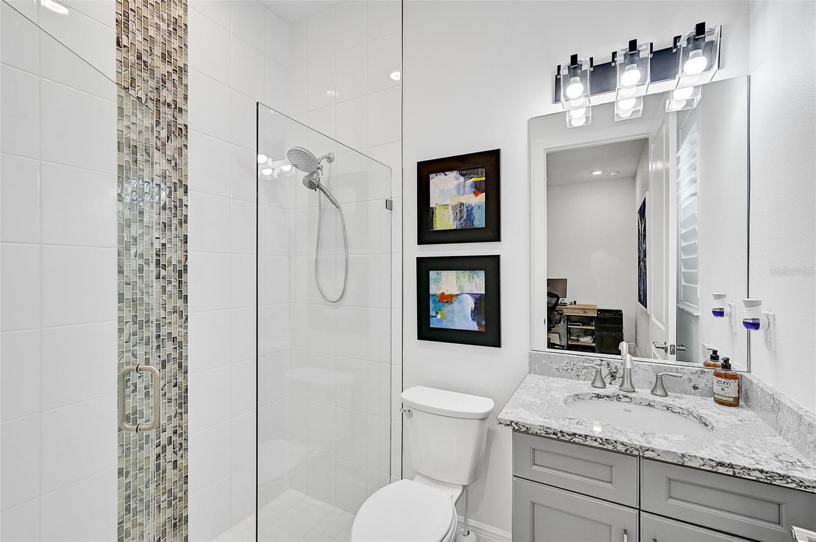 Image 20 of 42 For 4940 Surfside Circle