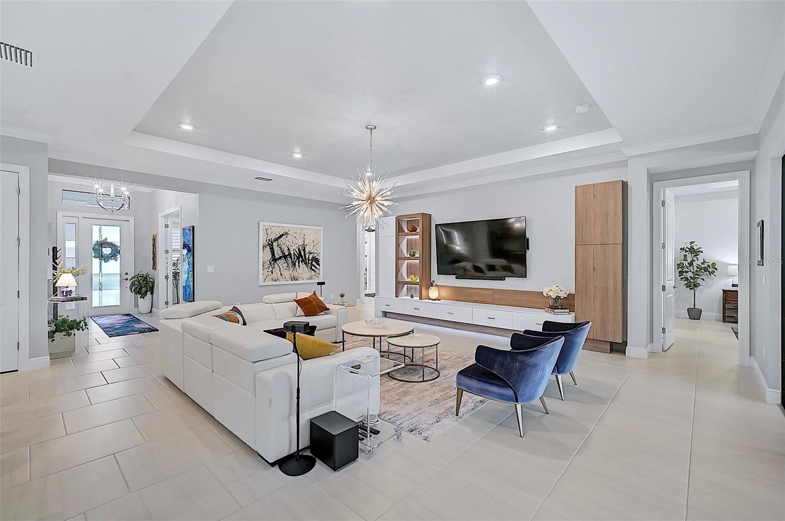 Image 6 of 42 For 4940 Surfside Circle