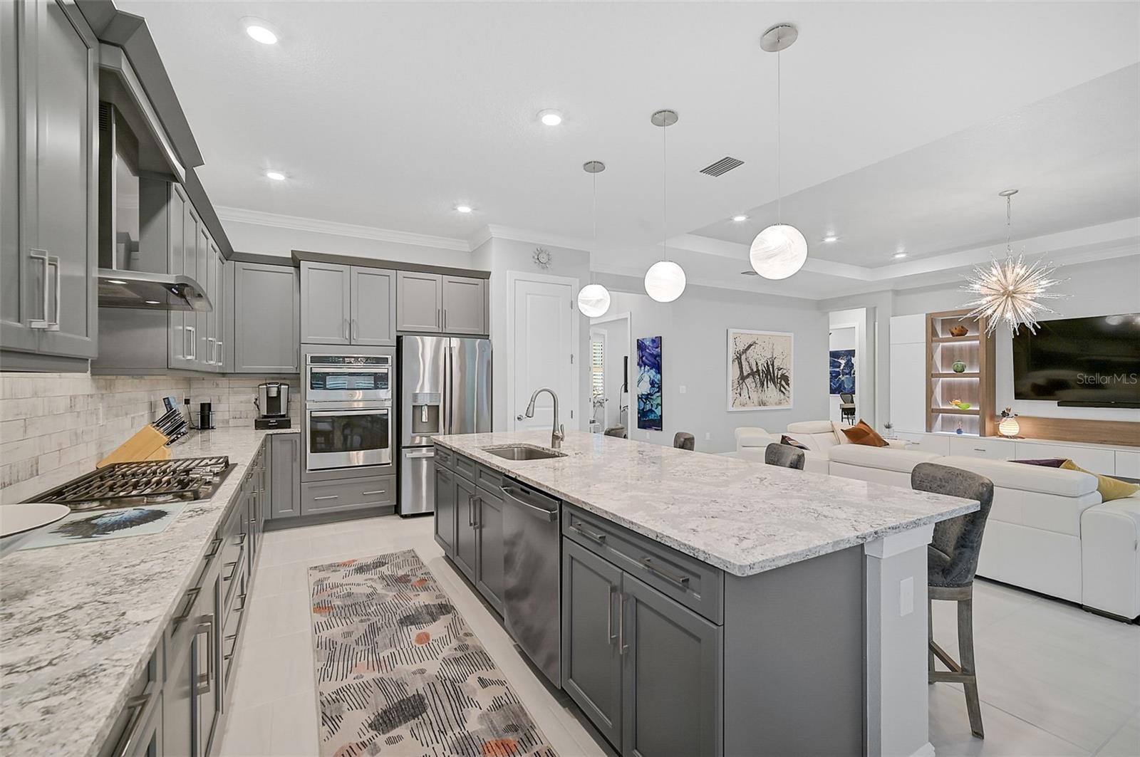 Image 9 of 42 For 4940 Surfside Circle