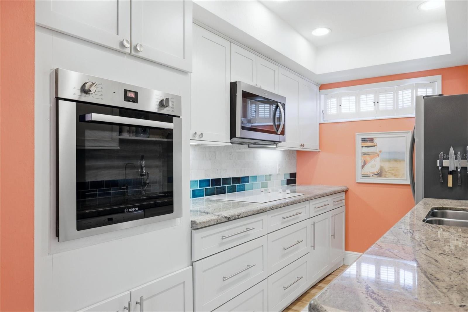 Image 11 of 45 For 6005 Midnight Pass Road S6