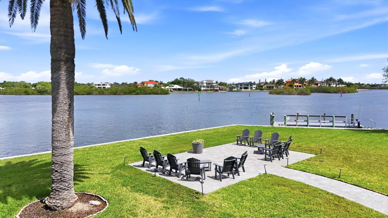 Image 34 of 45 For 6005 Midnight Pass Road S6