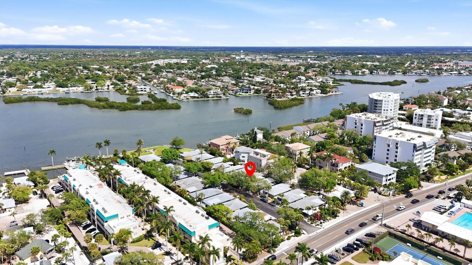 Image 43 of 45 For 6005 Midnight Pass Road S6