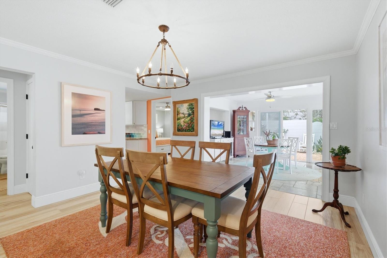 Image 8 of 45 For 6005 Midnight Pass Road S6