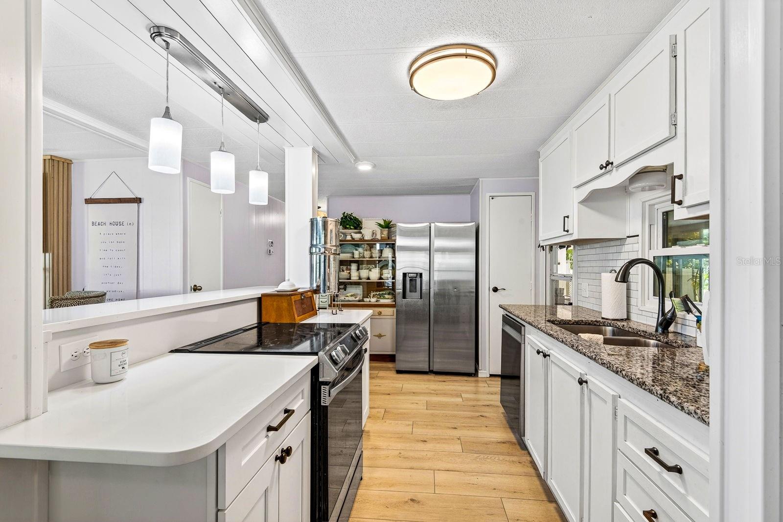 Image 10 of 41 For 76 Caballo Way