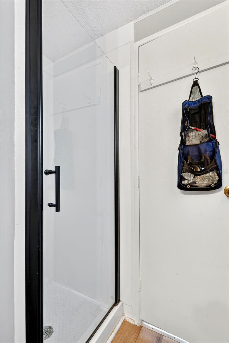 Image 16 of 41 For 76 Caballo Way