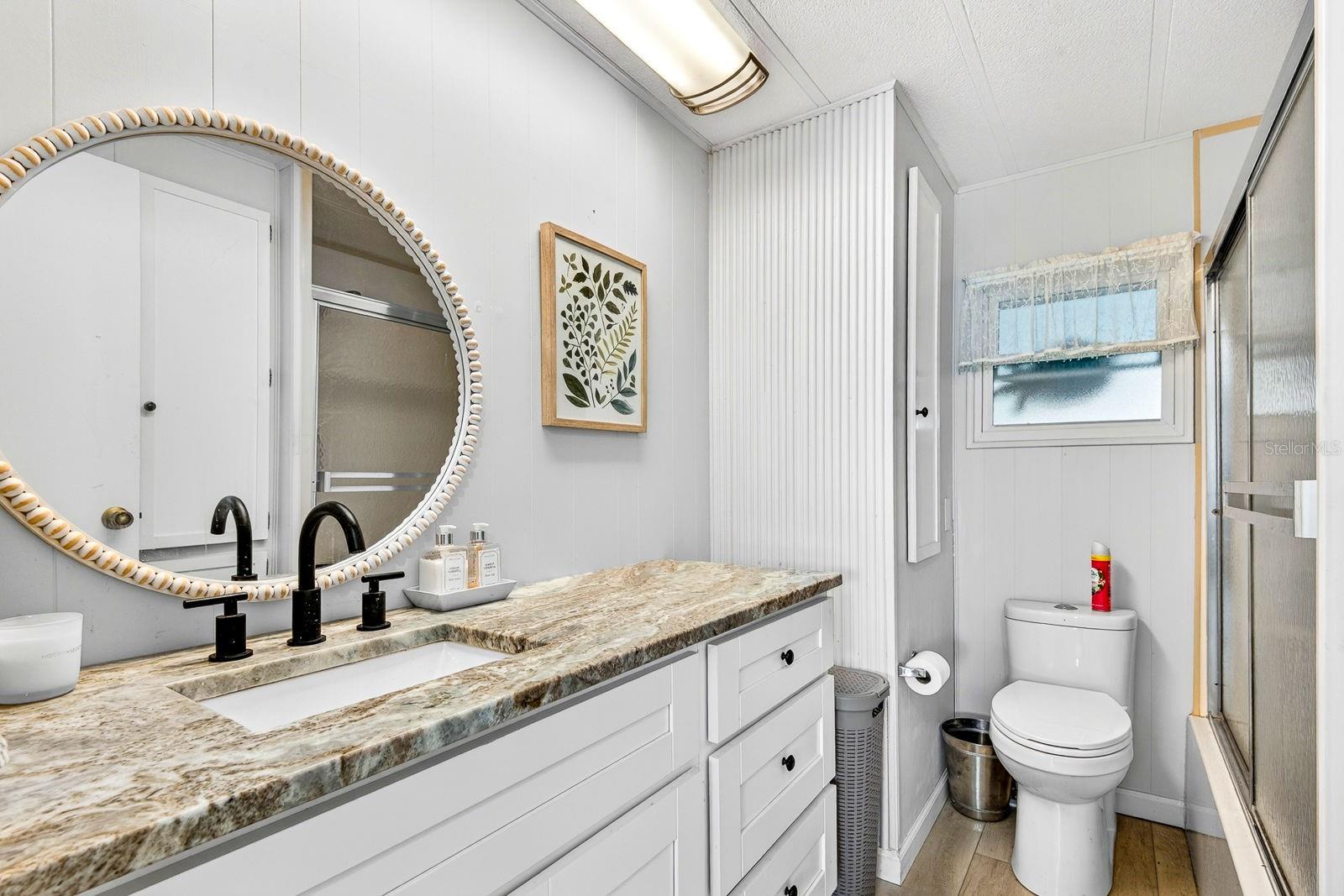 Image 19 of 41 For 76 Caballo Way