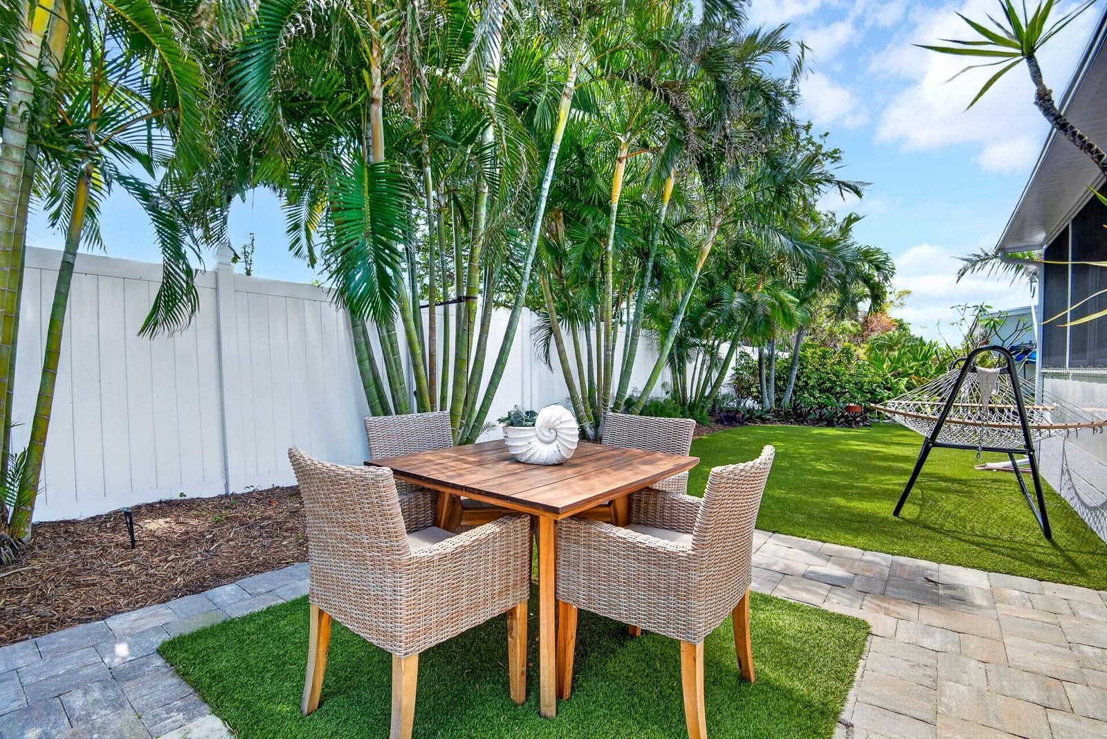 Image 24 of 41 For 76 Caballo Way