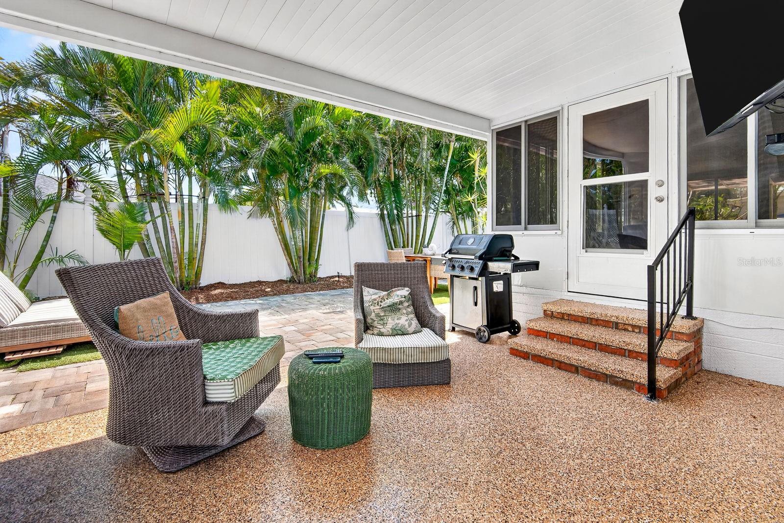 Image 26 of 41 For 76 Caballo Way