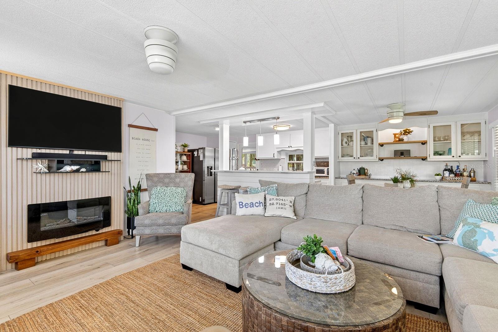 Image 3 of 41 For 76 Caballo Way