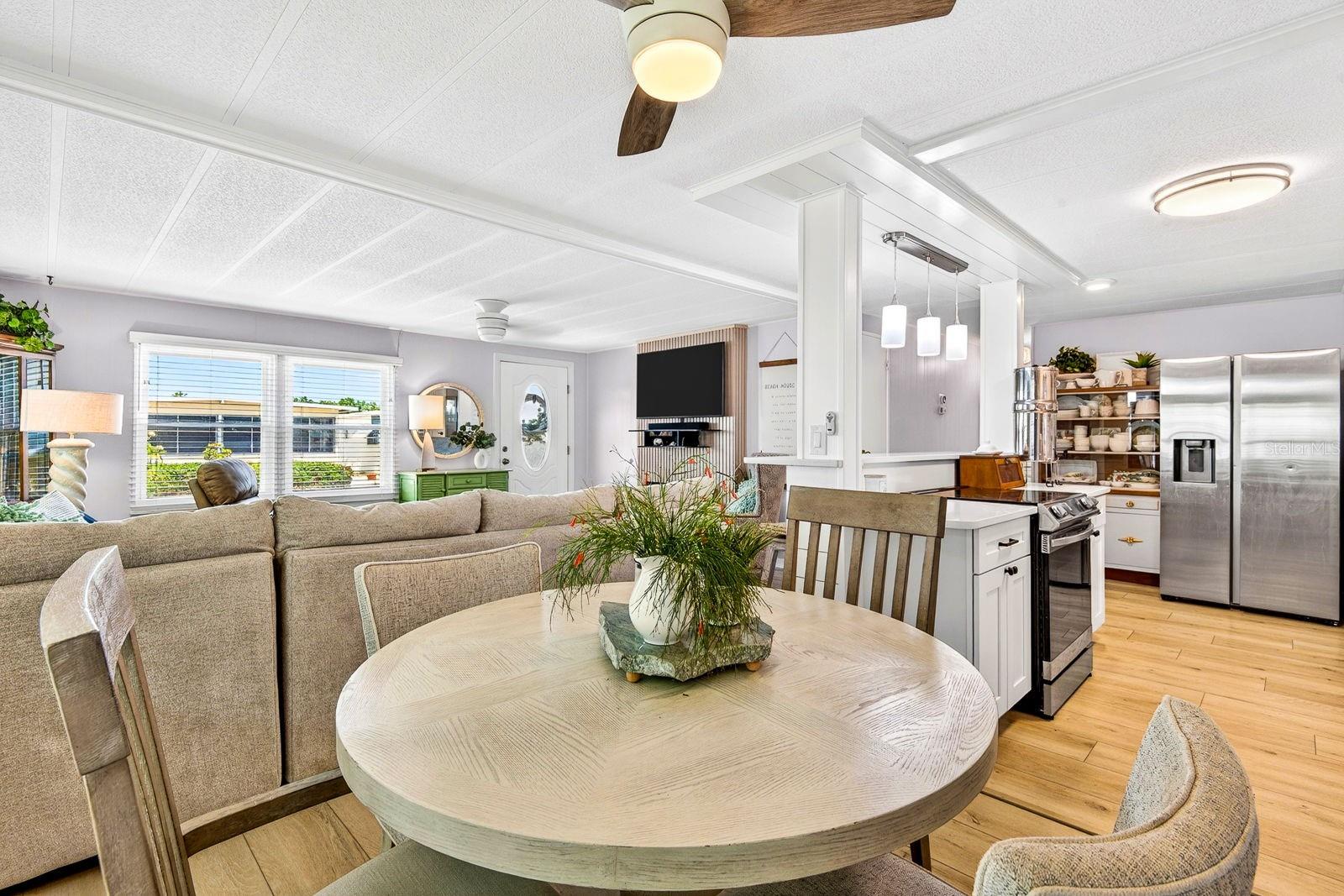 Image 8 of 41 For 76 Caballo Way