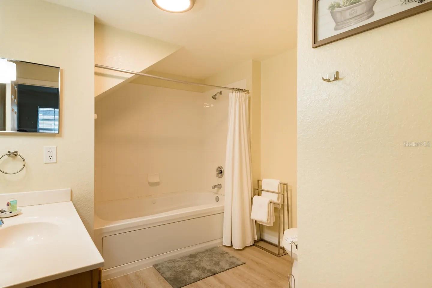 Image 21 of 35 For 4004 San Gallo Drive 106