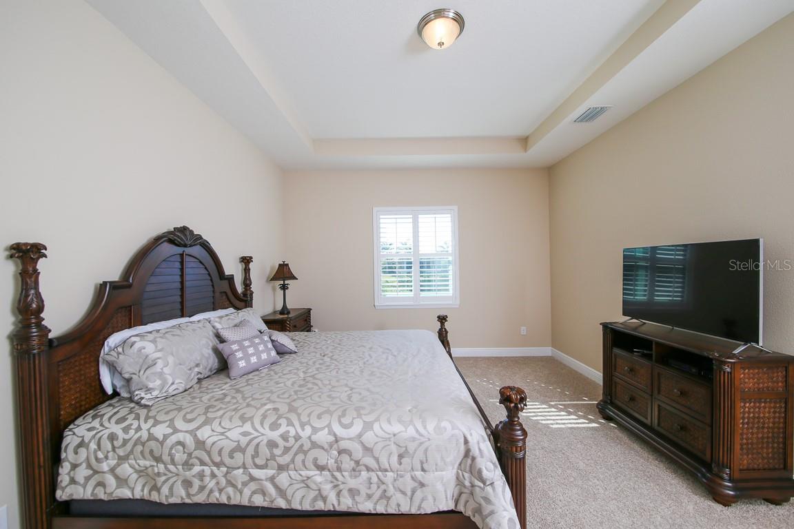 Image 15 of 51 For 5614 Title Row Drive