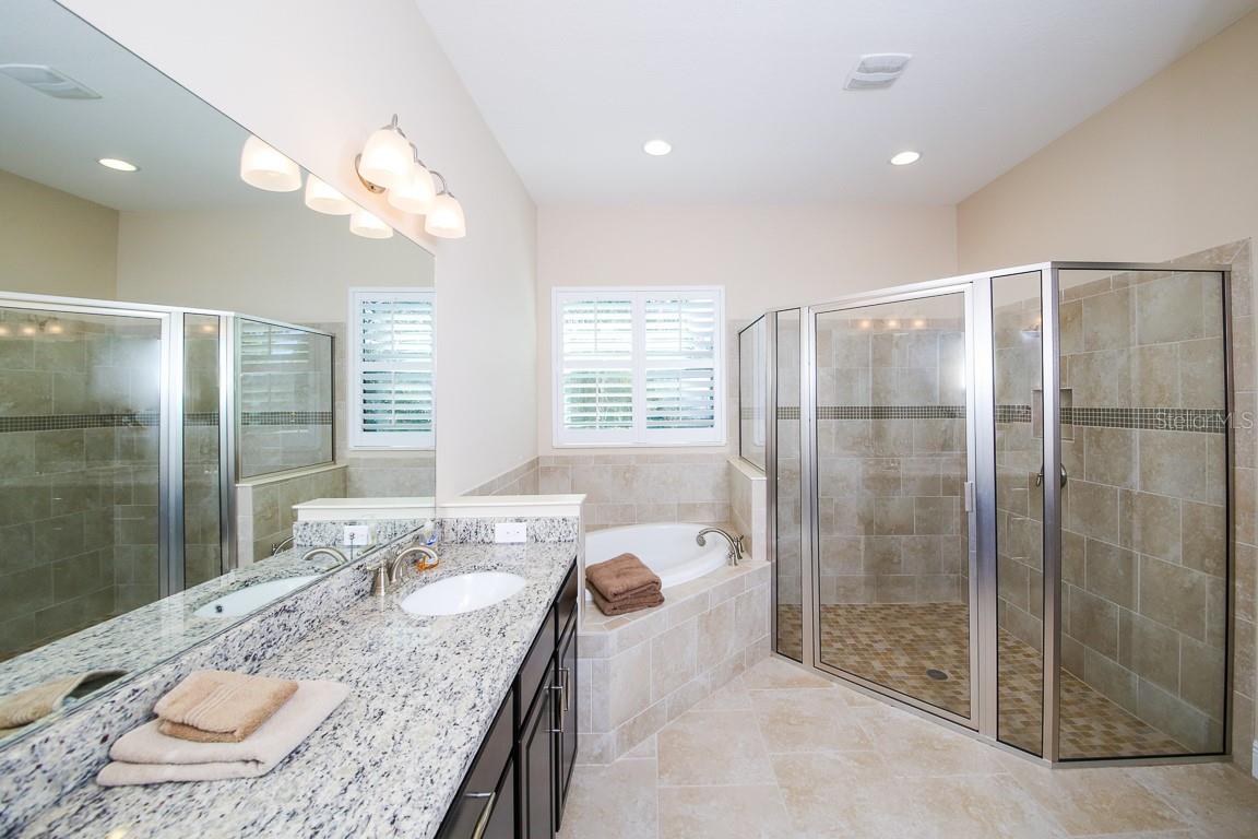 Image 16 of 51 For 5614 Title Row Drive